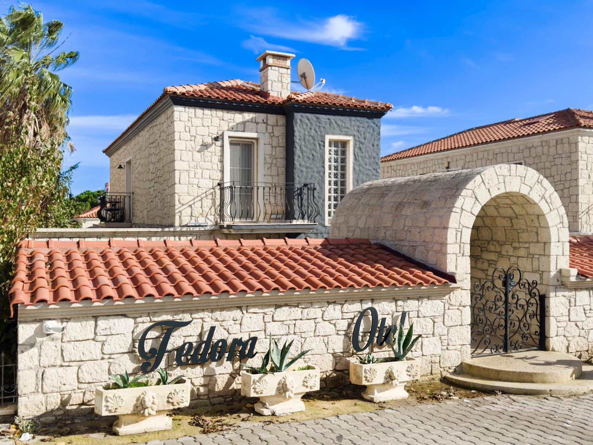 Fedora Otel Алачати Экстерьер фото