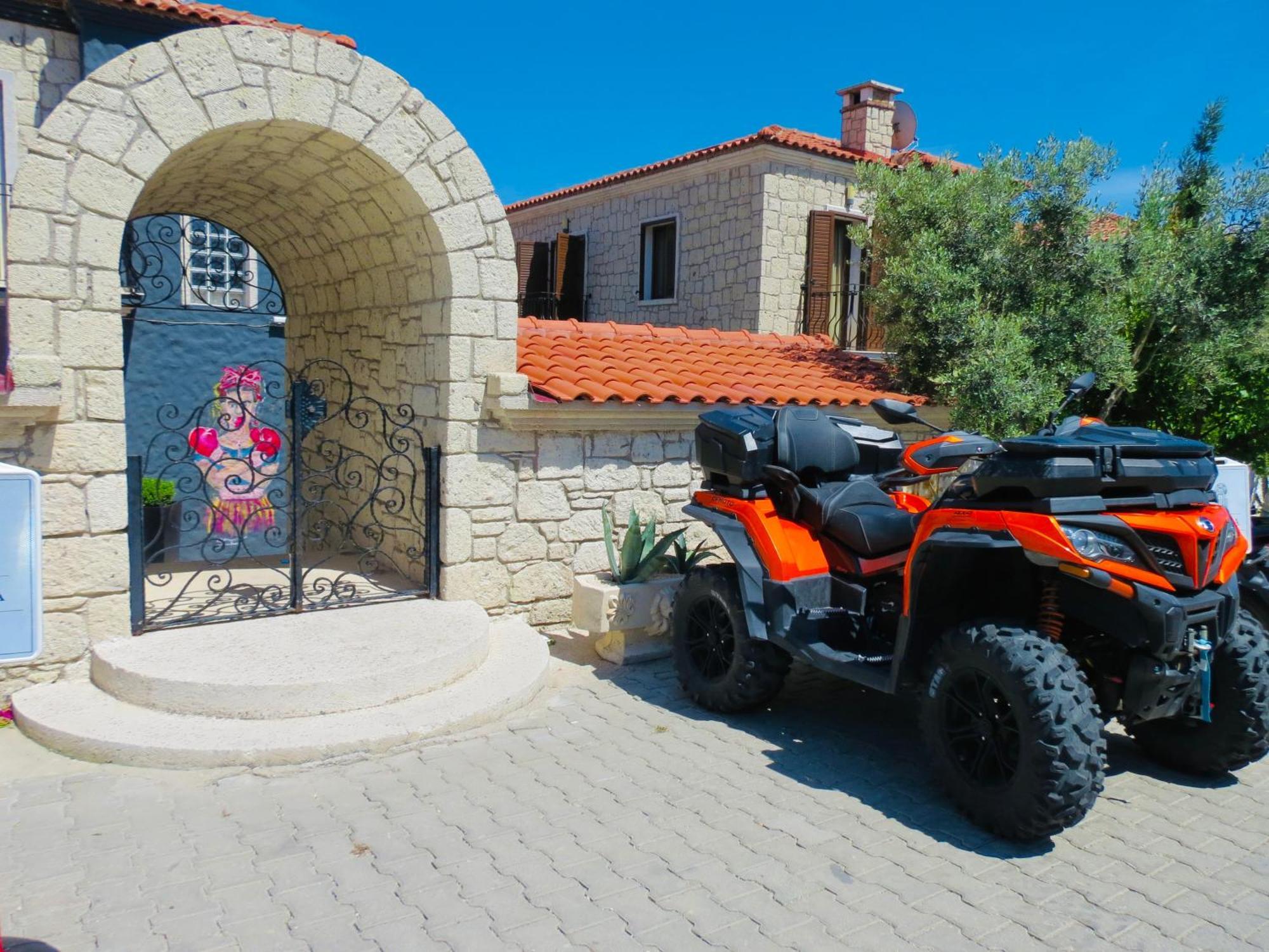 Fedora Otel Алачати Экстерьер фото