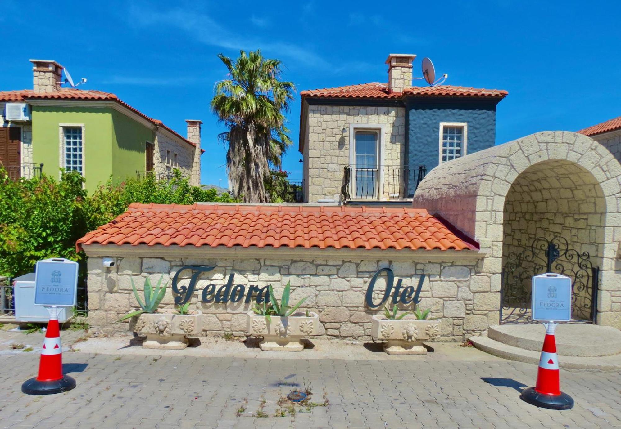 Fedora Otel Алачати Экстерьер фото